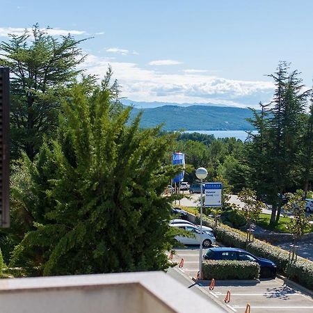 Apartments Vlatko Krk Town Kültér fotó