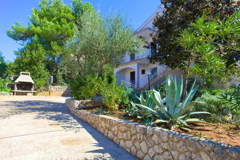 Apartments Vlatko Krk Town Kültér fotó