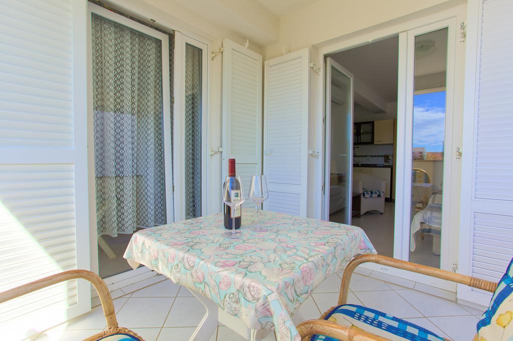 Apartments Vlatko Krk Town Kültér fotó