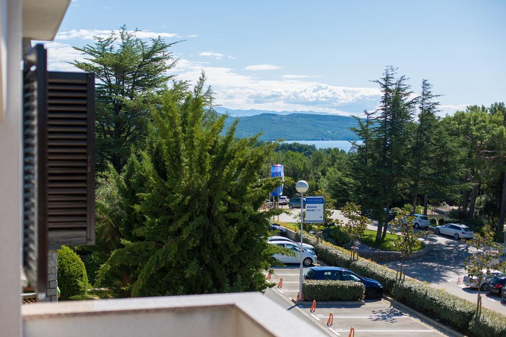 Apartments Vlatko Krk Town Kültér fotó